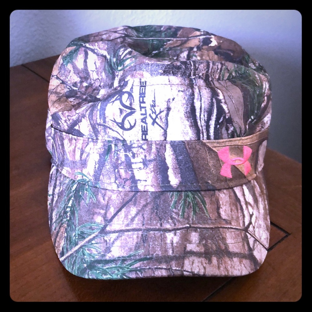 Camo Women’s Under Armour Hat